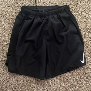 Men’s Black Nike Athletic Shorts Size Small (Like New)